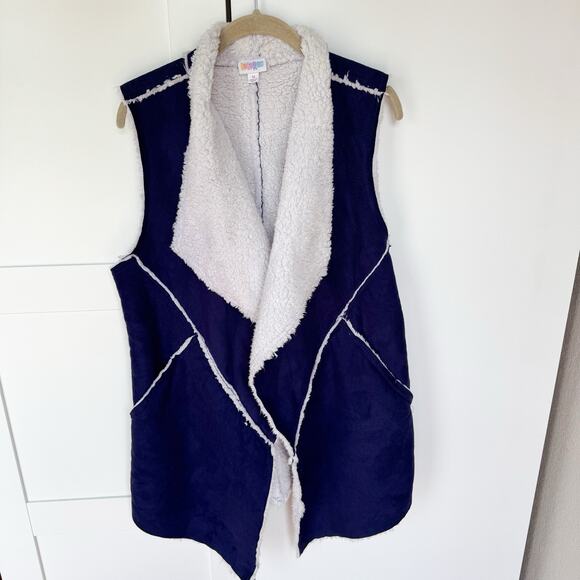 LuLaRoe Marlow Blue‎ Faux Sherpa Sleeveless Vest with pockets MEDIUM - Picture 1 of 5